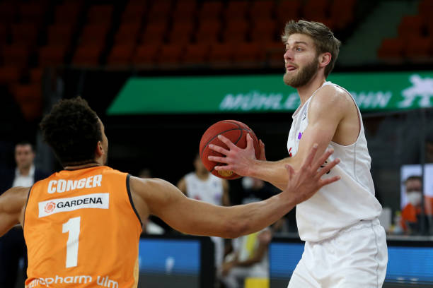 如何在保持 如何在保持