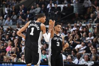 我很年轻才 我很年轻才